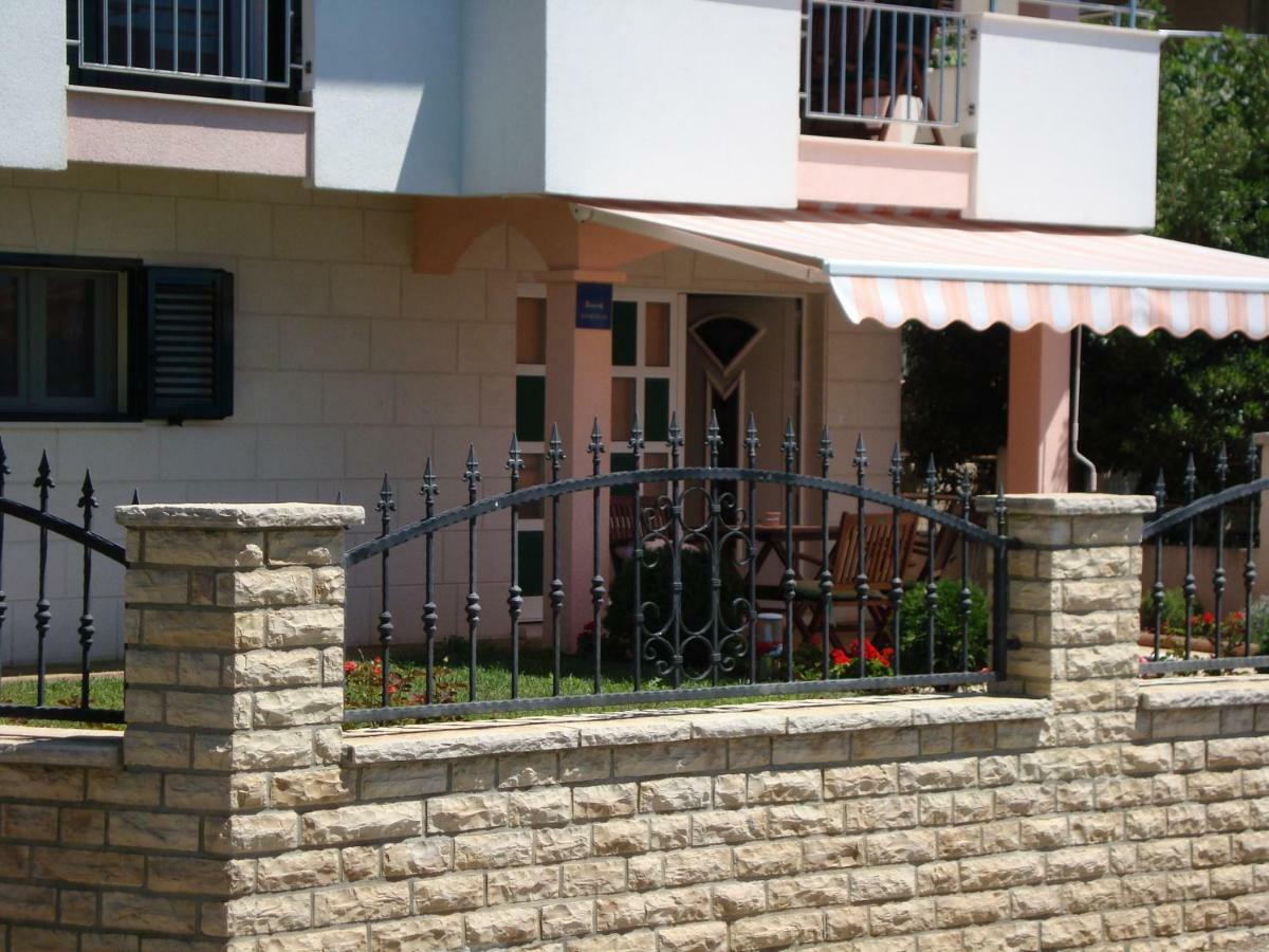 Apartman Strk Sukošan Zewnętrze zdjęcie